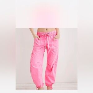 Aerie Bright Pink Women's baggy cargo pants L NWT❤️❤️❤️
